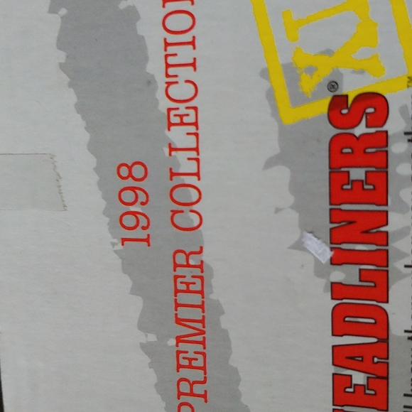 Paul Kariya bobblehead - Picture 4 of 6